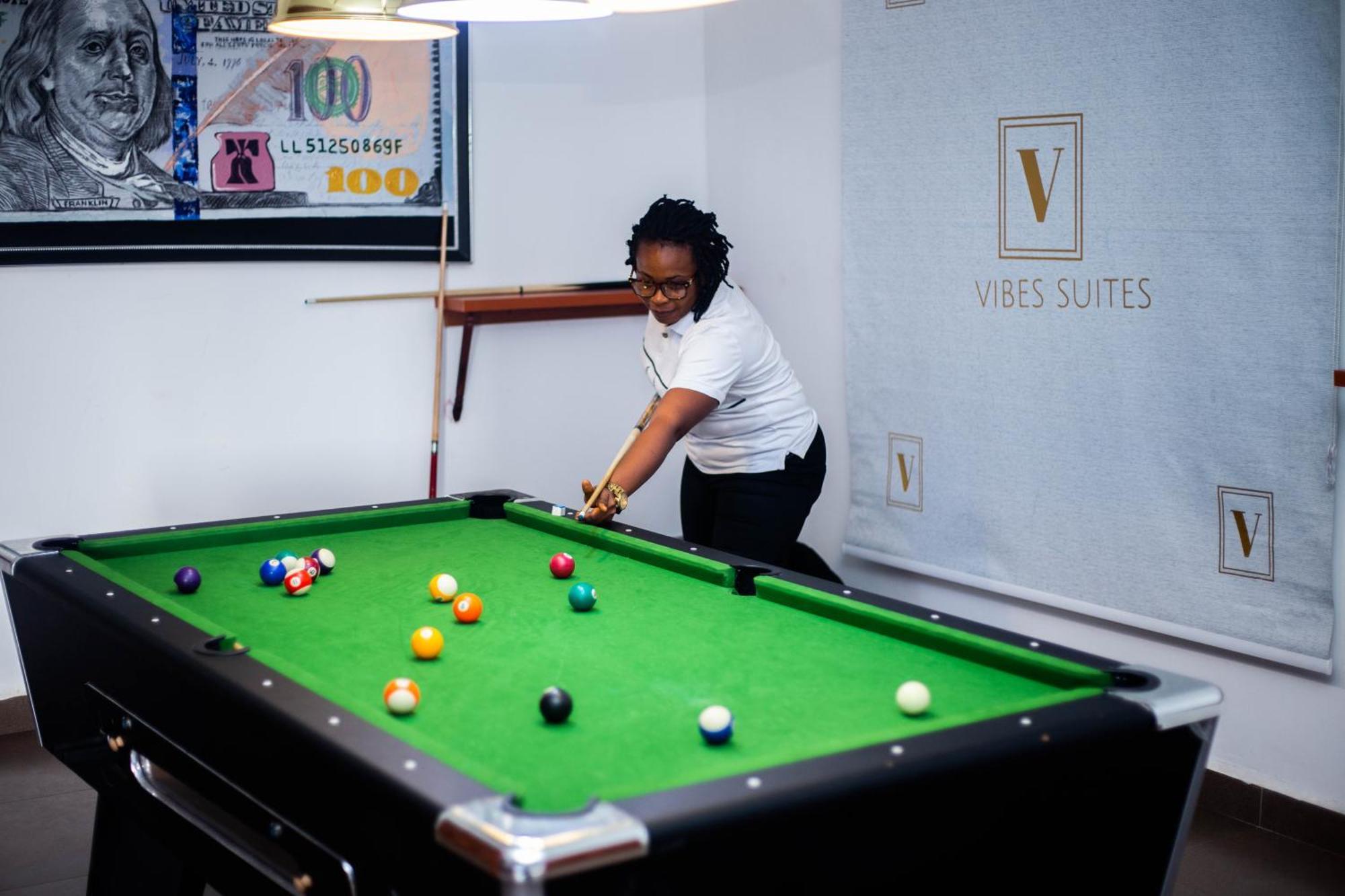 Vibes Suites Kaba Exteriör bild