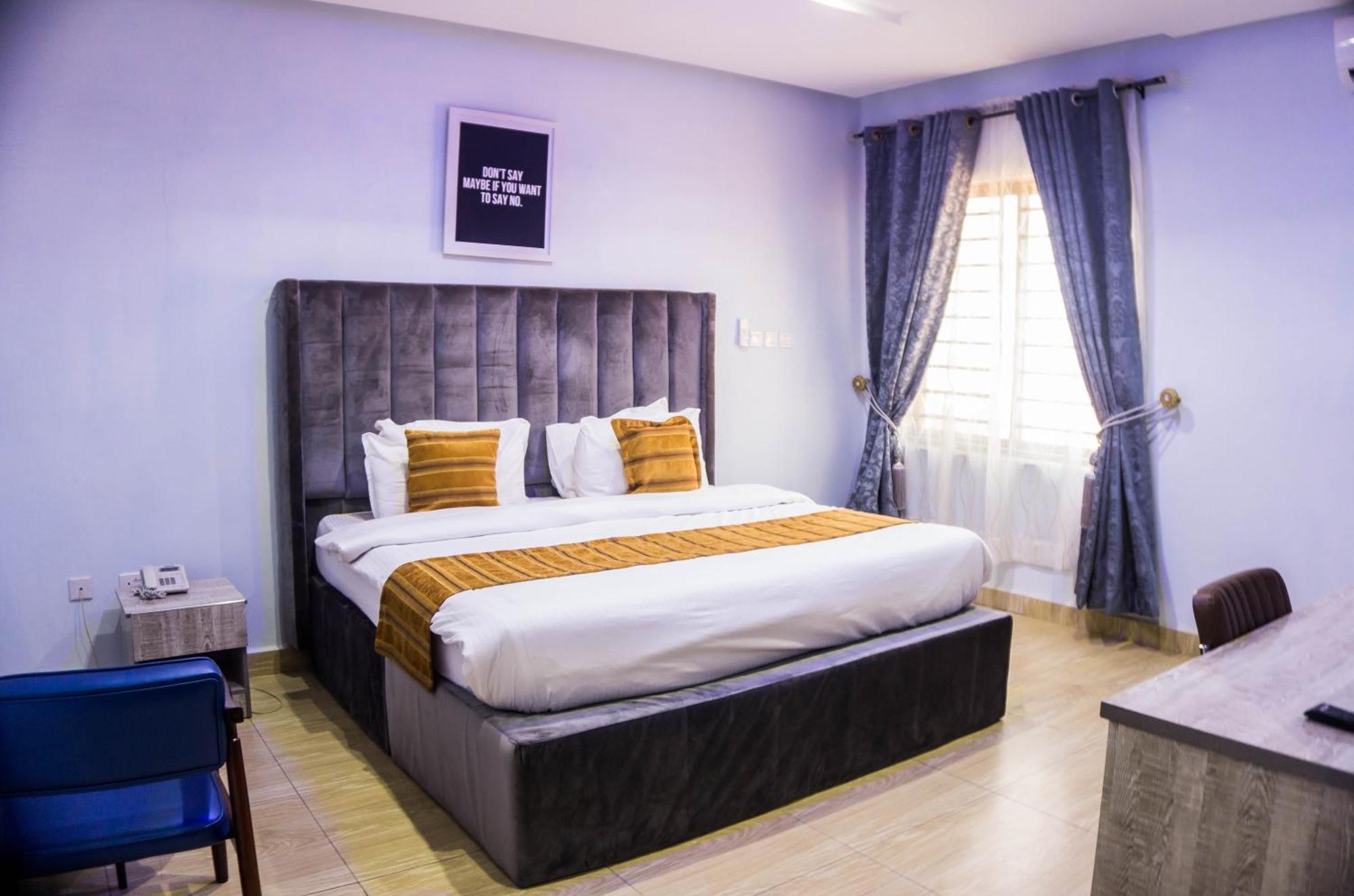 Vibes Suites Kaba Exteriör bild